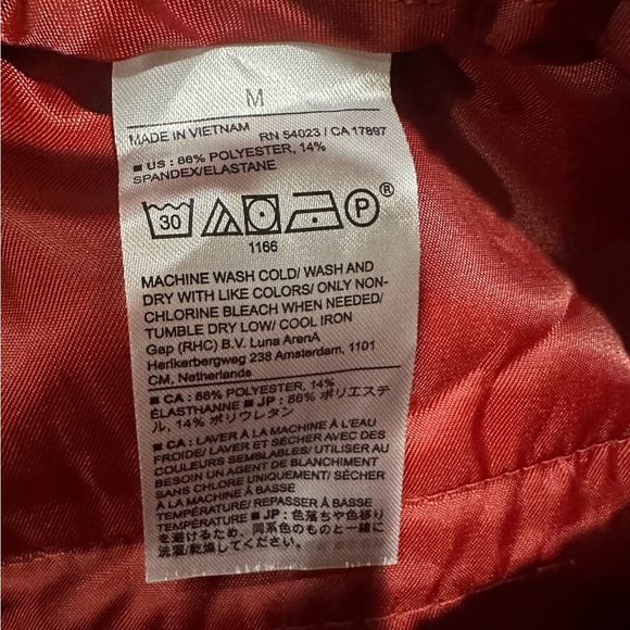 Banana Republic Men’s Red Chinos for Effortless Style Size Medium - Picture 8 of 8